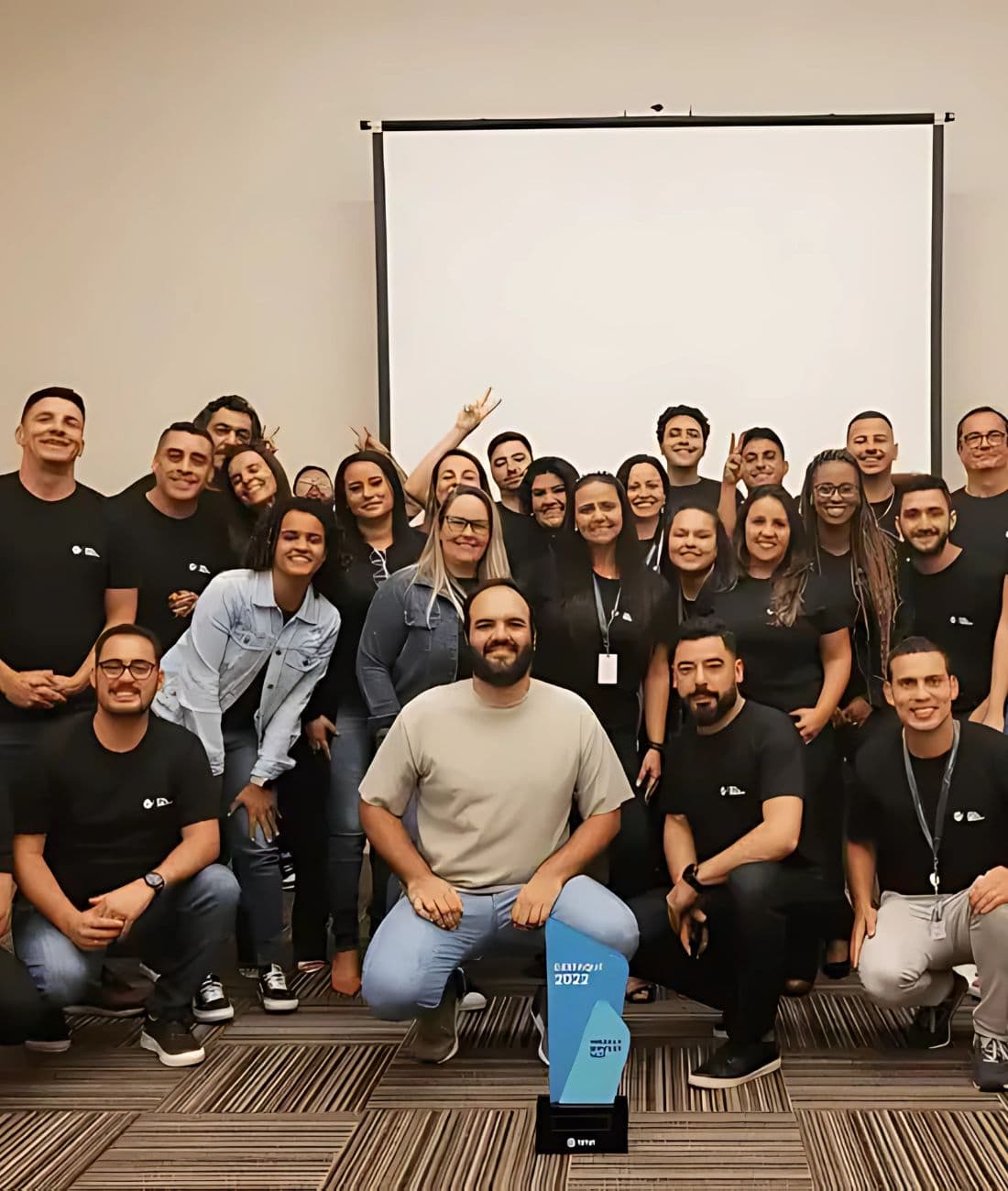 Turma GREEKy em treinamento corporativo in company